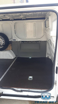 RENAULT TRAFIC  2